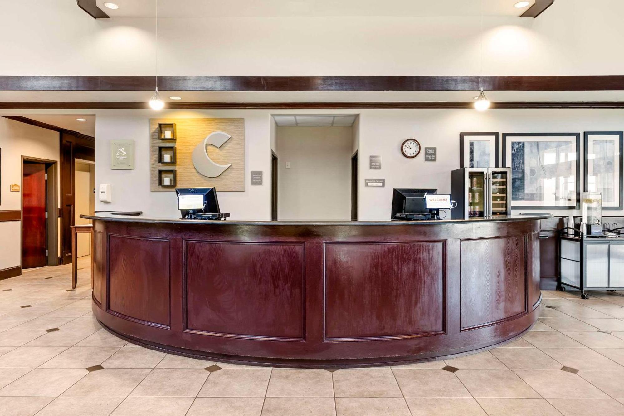 Comfort Suites Palestine Exterior foto